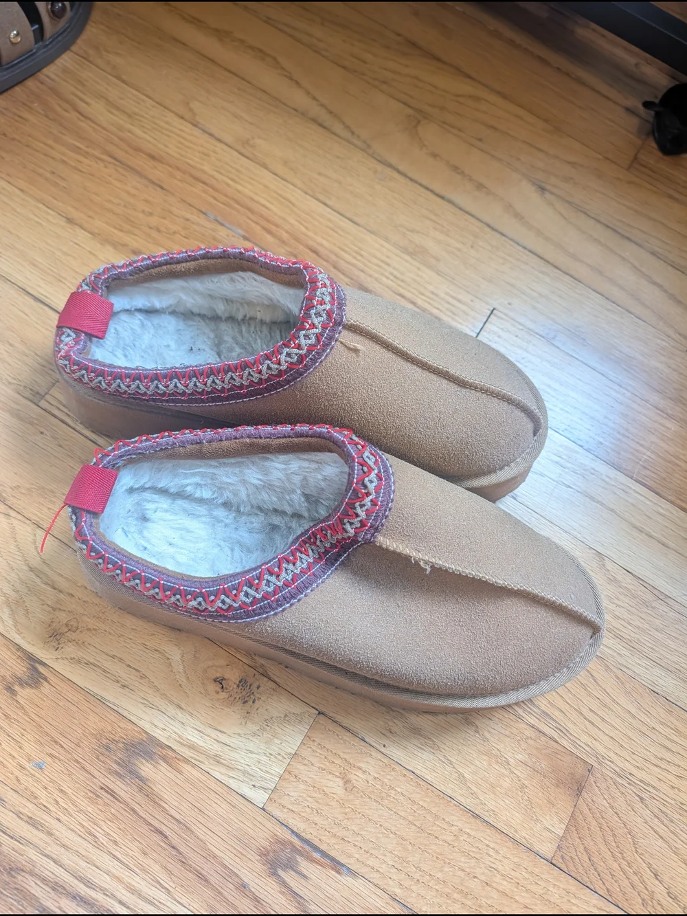Women's Size 9 Shop Talulah Faux-Suede Cozy Slippers in Tan with Red Trim